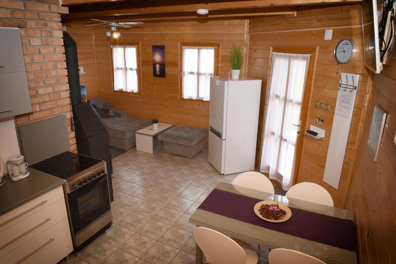 Velence Korzó Pihenőház Kapolnasnyek Exterior foto